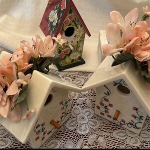 Birdhouses and seed bags decor ceramic